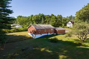 412 King St, Oxford, ME 04270 - Photo 2