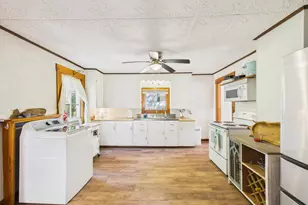 31 Harbor Rd, Friendship, ME 04547 - Photo 2