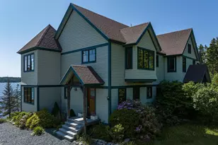 72 Jordan Harbor Rd, Winter Harbor, ME 04693 - Photo 2