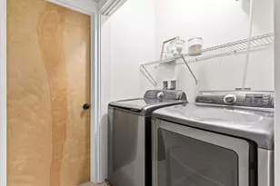 15 Walton St, Portland, ME 04103 - Photo 24
