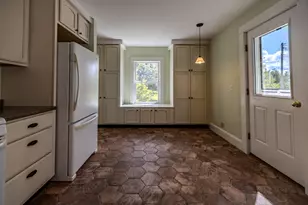 564 N Bend Rd, Surry, ME 04684 - Photo 6