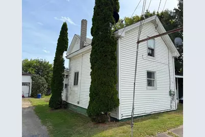 21 Hillside Avenue, Waterville, ME 04901 - Photo 2