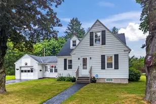 44 Macomber Ave, Augusta, ME 04330 - Photo 2