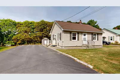 12 Hillcrest Street, Gardiner, ME 04345 - Photo 2
