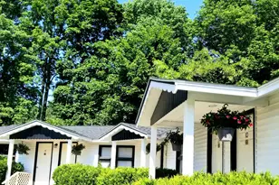360 Commercial St, Rockport, ME 04856 - Photo 10