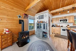 127 Lake View Dr, Rockland, ME 04841 - Photo 20