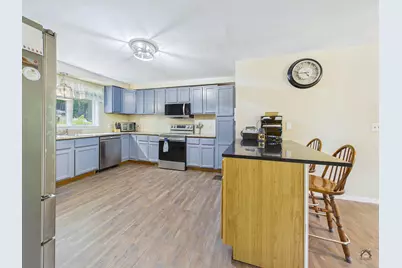 945 & 949 Main Street, Wayne, ME 04284 - Photo 12