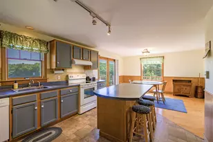 164 Back Meadow Dr, Warren, ME 04864 - Photo 2