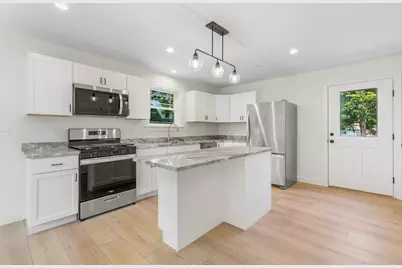 15 Lane Avenue, Portland, ME 04103 - Photo 6