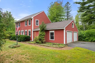125 Yankee Avenue, Bangor, ME 04401 - Photo 2