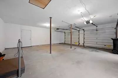 125 Yankee Avenue, Bangor, ME 04401 - Photo 30