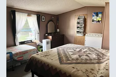 30 Oak Street, Oakland, ME 04963 - Photo 20