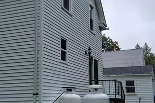 63 Washington St, Baileyville, ME 04694 - Photo 4