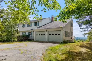 41 Browns Ave, Sedgwick, ME 04676 - Photo 2