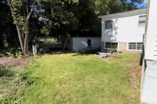 95 Elm St, Millinocket, ME 04462 - Photo 30