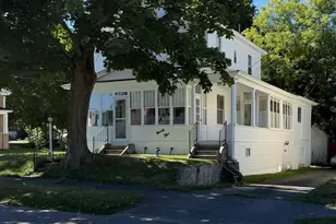 95 Elm St, Millinocket, ME 04462 - Photo 2