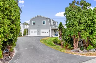 56 Spring St, York, ME 03909 - Photo 2