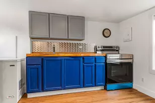 21 Government St, Kittery, ME 03904 - Photo 14