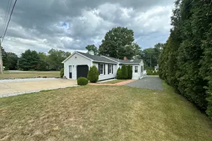 8 Shamrock Ln, Wells, ME 04090 - Photo 4