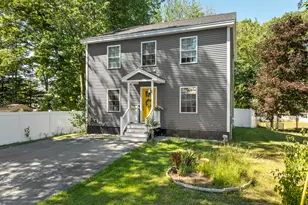 10 Goodwin Ave, Old Orchard Beach, ME 04064 - Photo 2