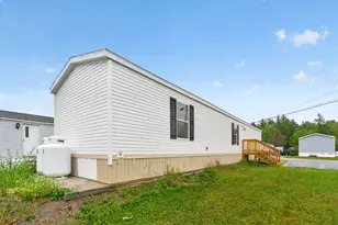 33 Black Bear Rd, Brewer, ME 04412 - Photo 4