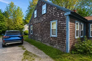 31 Pleasant St, Sanford, ME 04083 - Photo 2