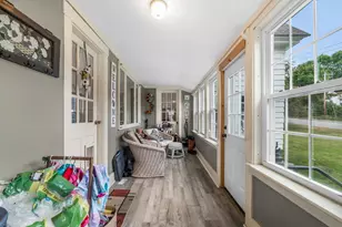 210 Middle St, Farmington, ME 04938 - Photo 8