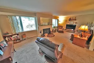 39 Bowdoin St, Houlton, ME 04730 - Photo 10