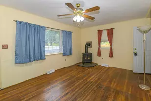 36 Spring St, Mechanic Falls, ME 04256 - Photo 20