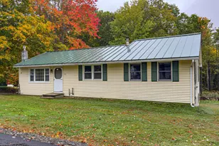 36 Spring St, Mechanic Falls, ME 04256 - Photo 2