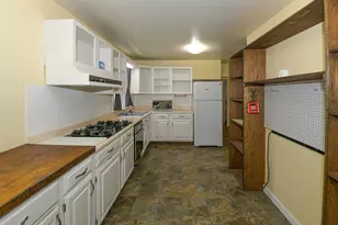 36 Spring St, Mechanic Falls, ME 04256 - Photo 6