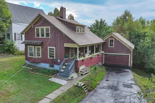 729 Prospect Ave, Rumford, ME 04276 - Photo 2