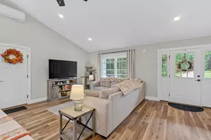 106 Westview Dr, Sanford, ME 04073 - Photo 14