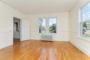 16 Webb St, Portland, ME 04102 - Photo 8