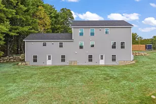112 Yarmouth Rd, Gray, ME 04039 - Photo 4