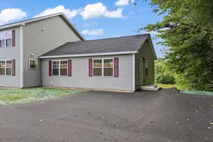 112 Yarmouth Rd, Gray, ME 04039 - Photo 8