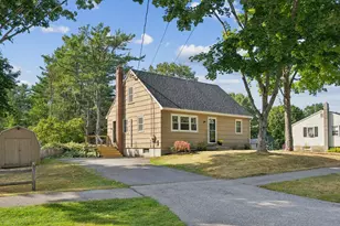 176 Melissa Dr, Yarmouth, ME 04096 - Photo 1