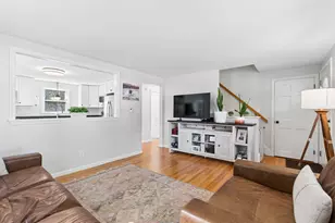 176 Melissa Dr, Yarmouth, ME 04096 - Photo 4