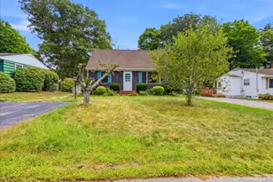 35 Hillside Rd, Portland, ME 04103 - Photo 52