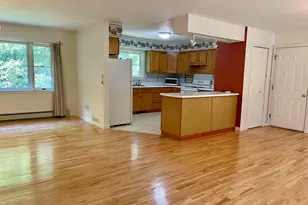 18 Elm St, Dexter, ME 04930 - Photo 14
