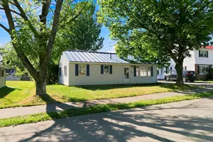 56 Jowett St, Bangor, ME 04401 - Photo 2