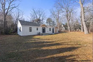 4 Highland Ave, Cumberland, ME 04021 - Photo 2