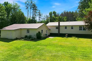 41 Crescent St, Skowhegan, ME 04976 - Photo 10