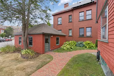 25 Bramhall Street, Portland, ME 04102 - Photo 4