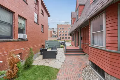 25 Bramhall Street, Portland, ME 04102 - Photo 2