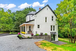 36 Traip Ave, Kittery, ME 03904 - Photo 4