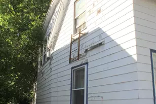 304 East Ave, Lewiston, ME 04240 - Photo 38