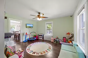 2 Gilmore St, Waterville, ME 04901 - Photo 12