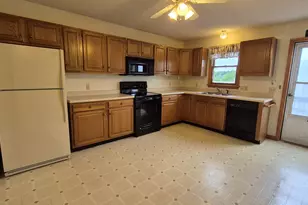 40 Meadow View Ln, Winslow, ME 04901 - Photo 6
