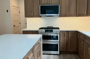 312 Pownal Rd, Freeport, ME 04032 - Photo 6